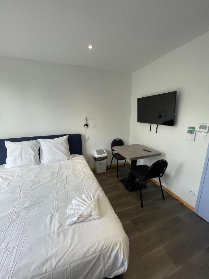 Le Salvador - Appart'Hotel De 18M2 A 44M2 La Talaudiere Exterior foto