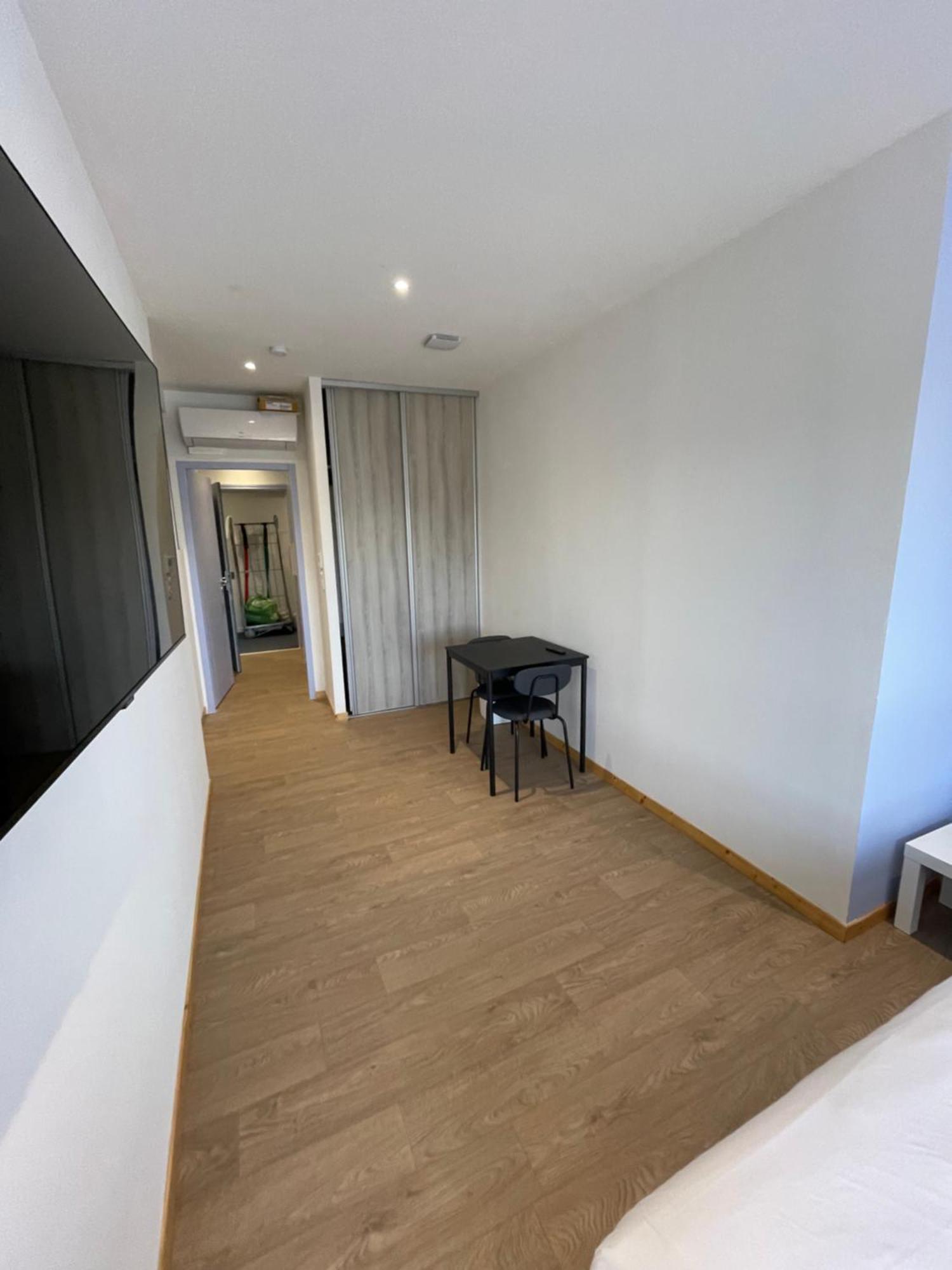 Le Salvador - Appart'Hotel De 18M2 A 44M2 La Talaudiere Exterior foto