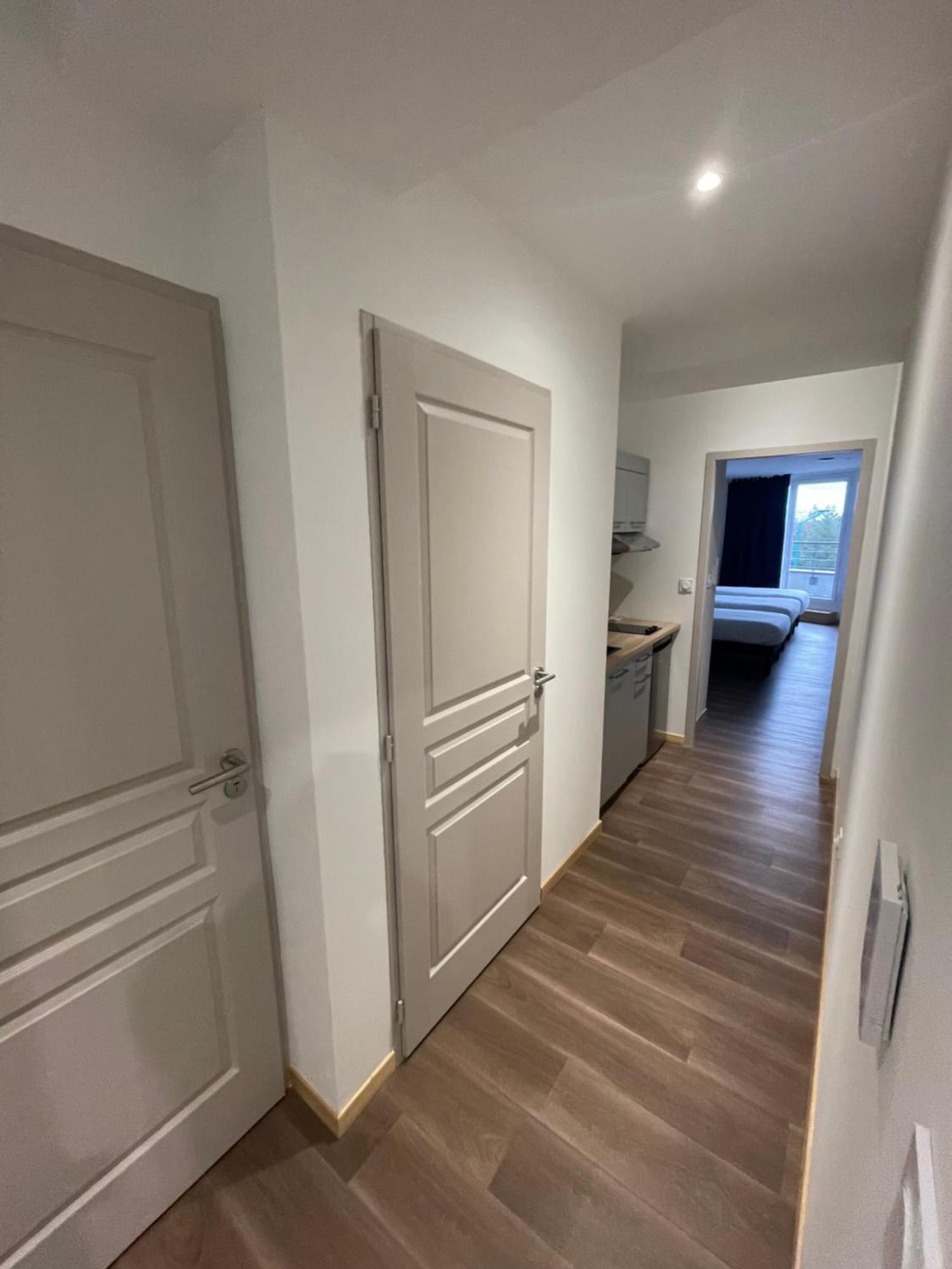 Le Salvador - Appart'Hotel De 18M2 A 44M2 La Talaudiere Exterior foto