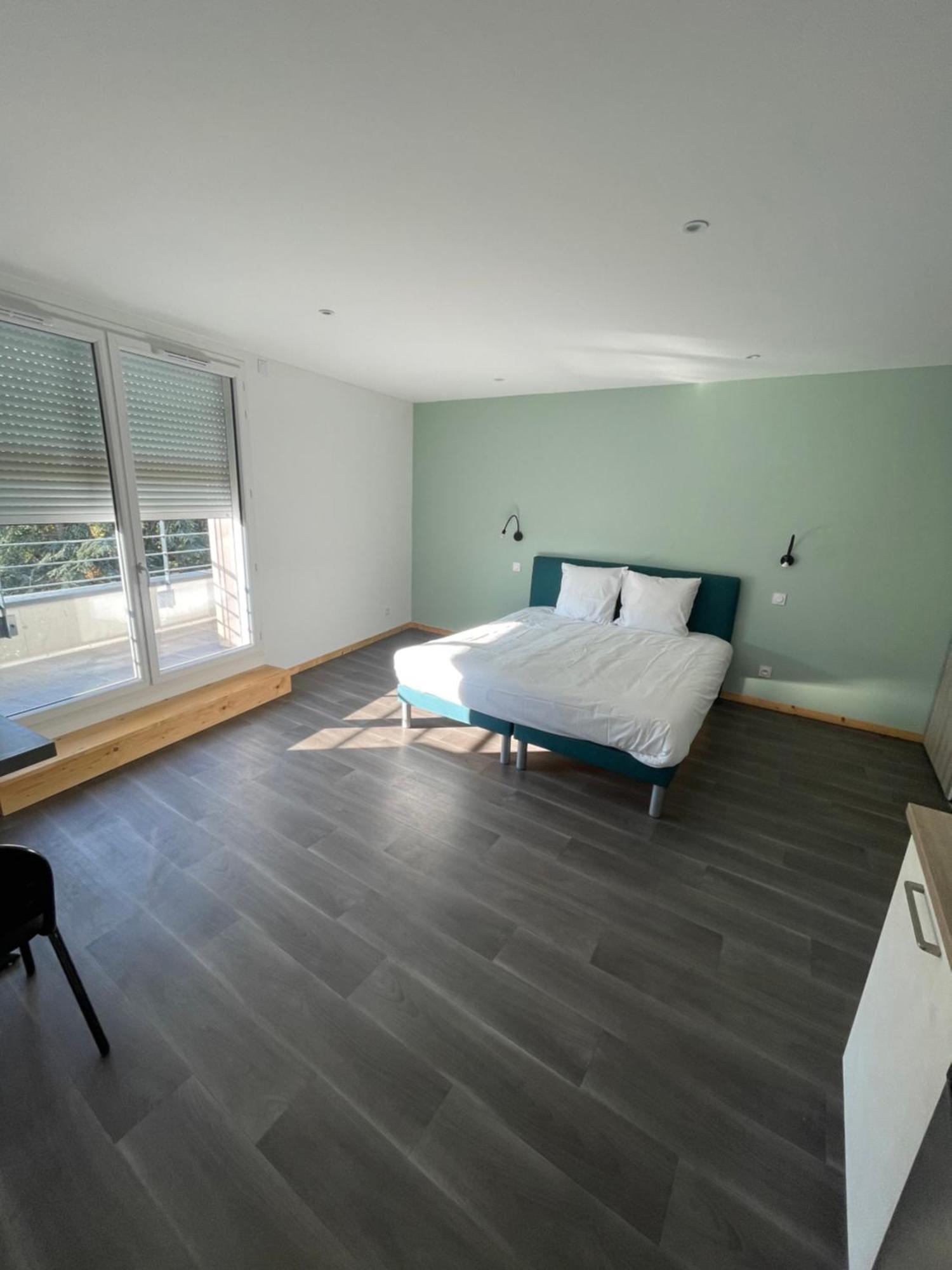 Le Salvador - Appart'Hotel De 18M2 A 44M2 La Talaudiere Exterior foto