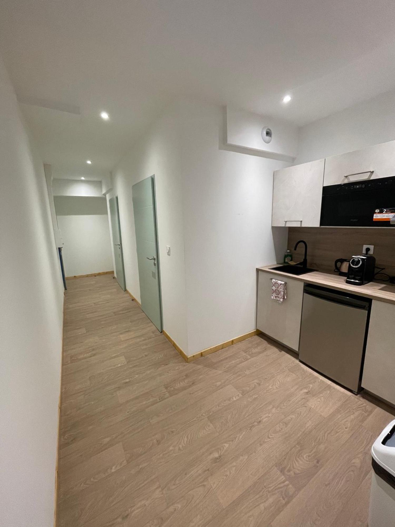Le Salvador - Appart'Hotel De 18M2 A 44M2 La Talaudiere Exterior foto